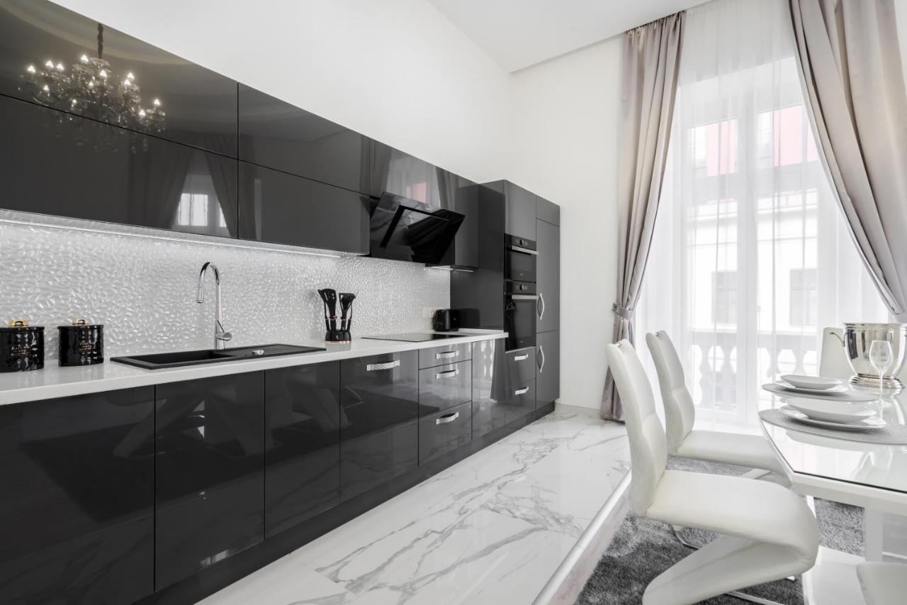 Kiraly 35 Luxury Apartment With Free Parking ブダペスト エクステリア 写真