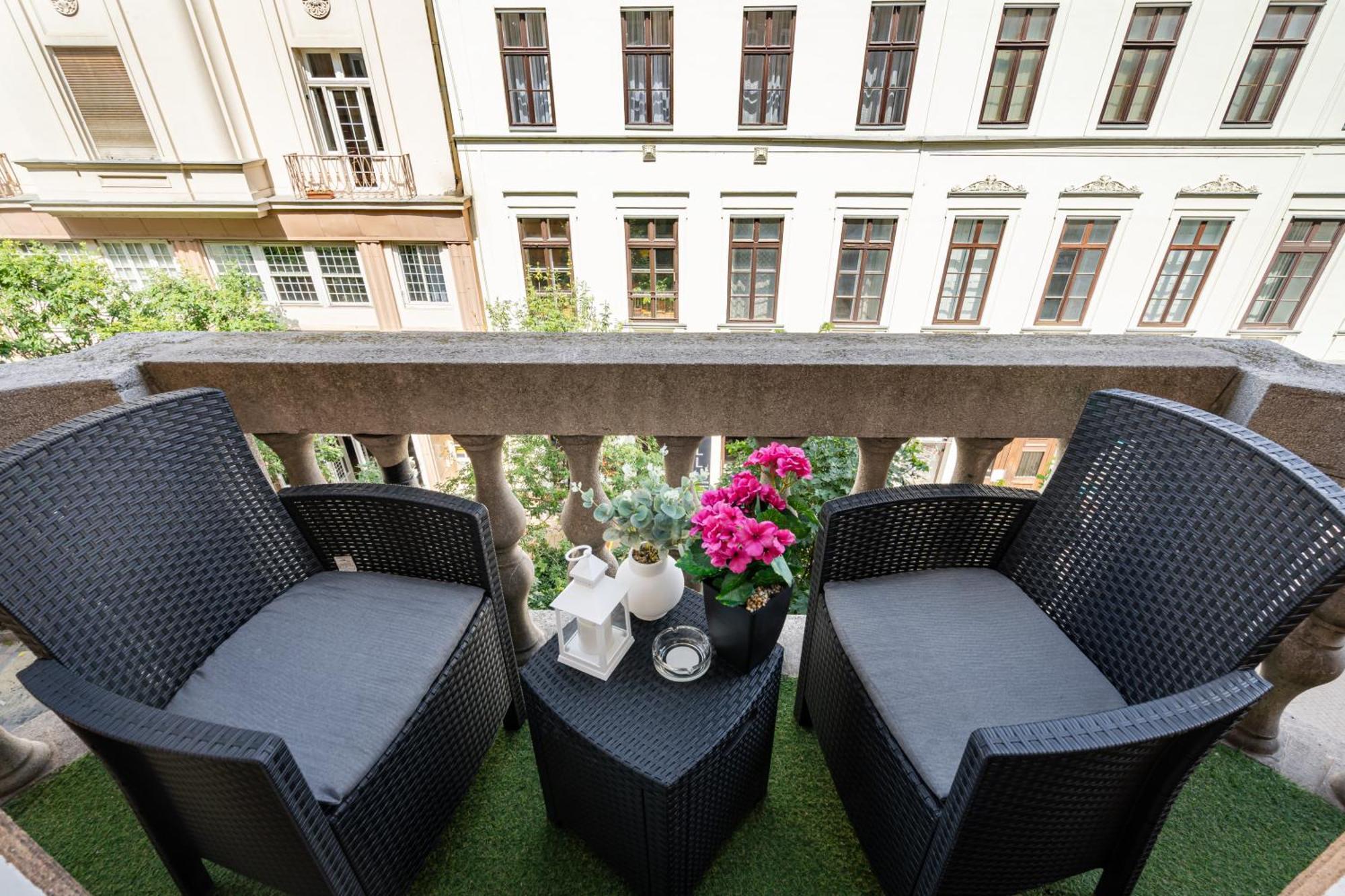 Kiraly 35 Luxury Apartment With Free Parking ブダペスト エクステリア 写真