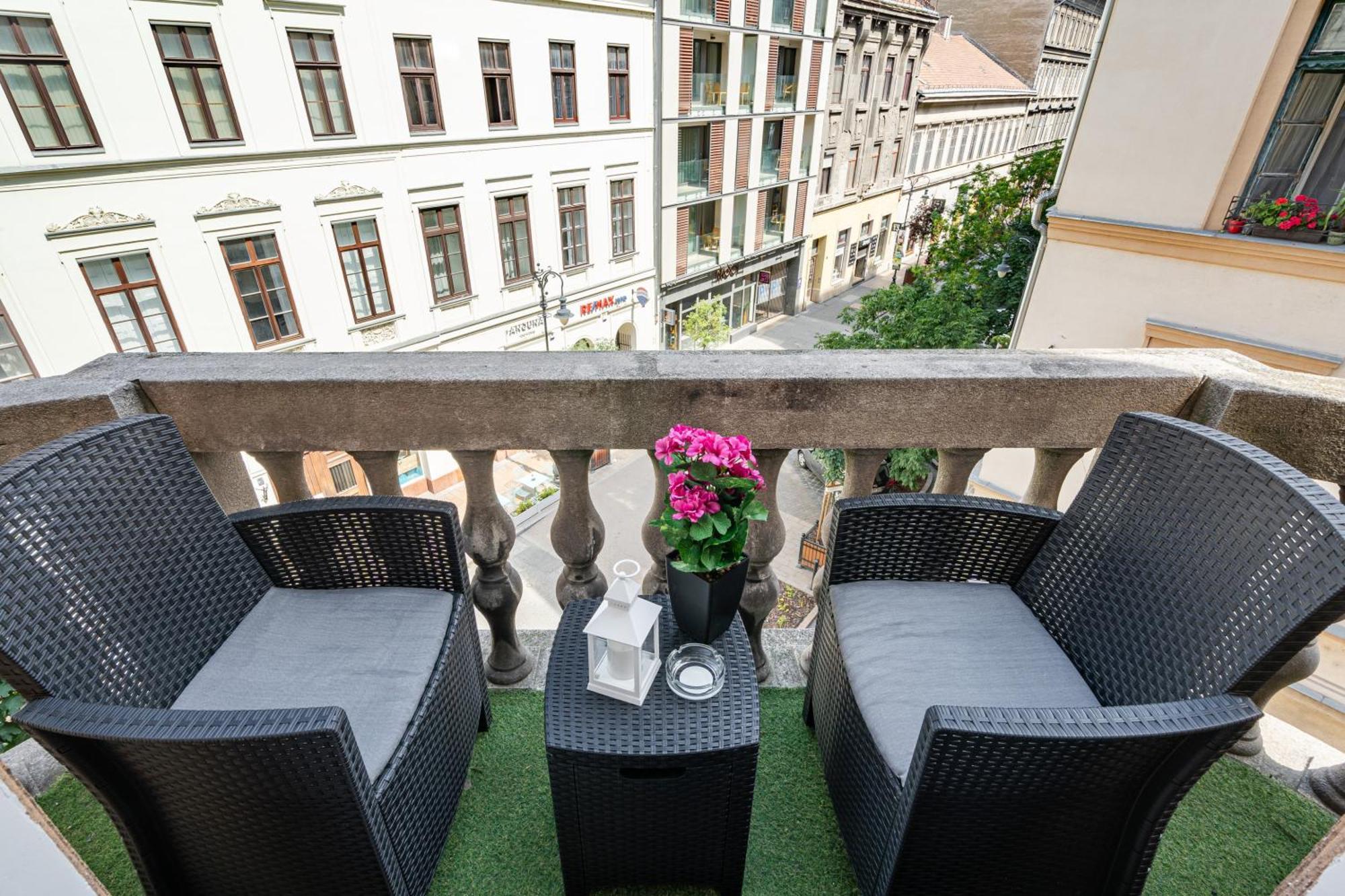Kiraly 35 Luxury Apartment With Free Parking ブダペスト エクステリア 写真